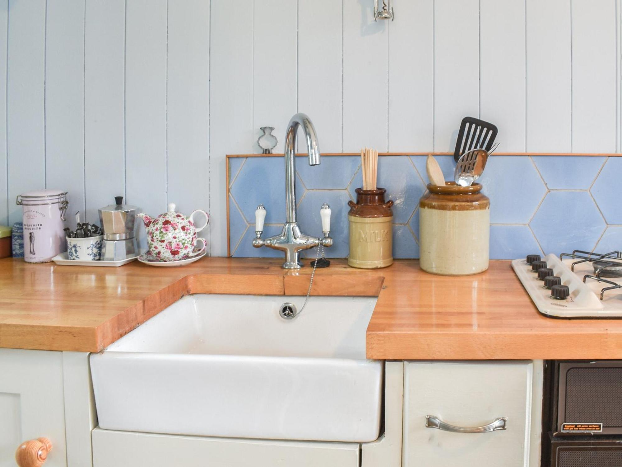 Farmhouse Garden Shepherds Hut Thursley Exterior foto