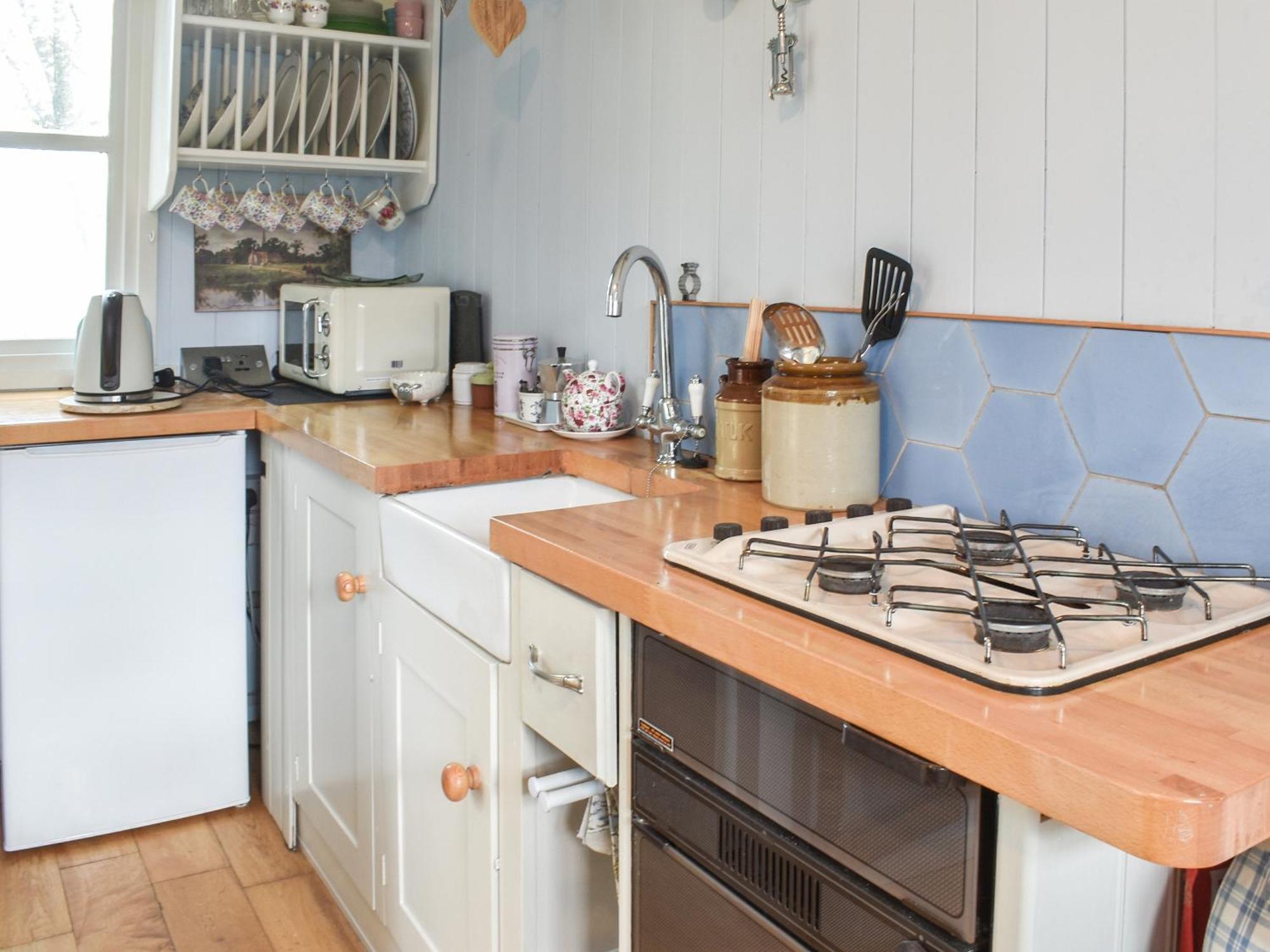 Farmhouse Garden Shepherds Hut Thursley Exterior foto