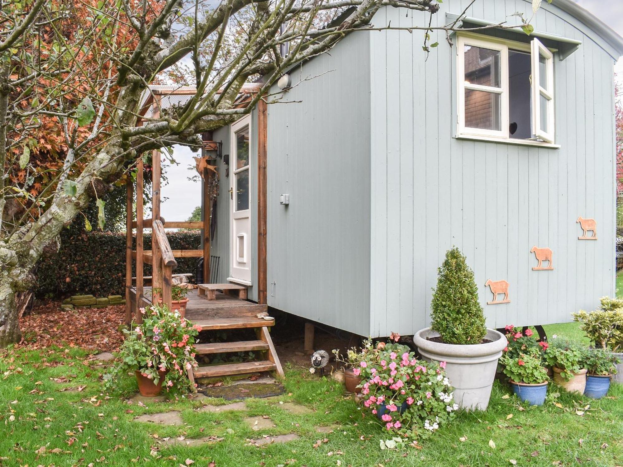 Farmhouse Garden Shepherds Hut Thursley Exterior foto